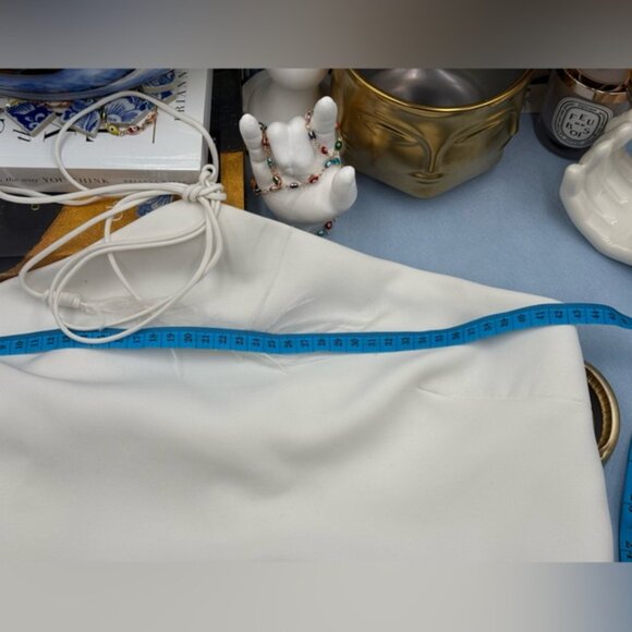 🆕 ALEXIS 🧿 NWOT Izzie Feather Trimmed Maxi Dress, White, Sz M - Picture 15 of 16